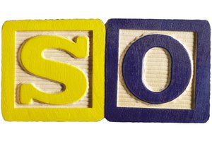 Tú puedes entrenar a tu hijo en el reconocimiento temprano de letras con una actividad que le da permiso para ser un poco desordenado.
