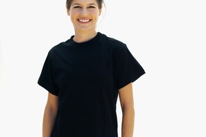 Si tu blusa es propensa a encogerse, no la seques a máquina después de estirarla.
