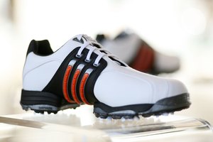 Los zapatos de golf Adidas están presentes en el PGA Tour.