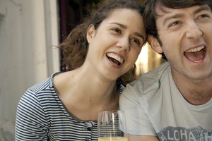 Los jugos son también más fácilmente absorbidos por el cuerpo debido a los nutrientes provenientes de frutas o verduras que ya han sido descompuestos.