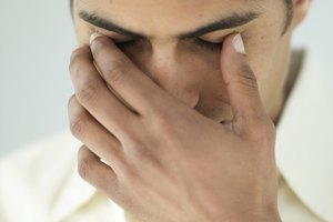Los párpados secos pueden picar y provocar molestias.
