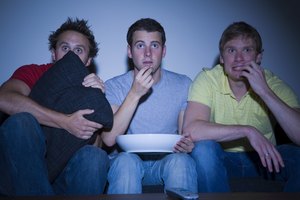 Mantén a los adolesccentes al borde de sus asientos con una noche de miedo.