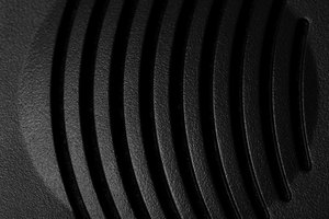 Los subwoofers pueden sonar mal por múltiples razones.