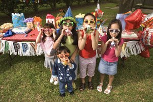 Mantener a los niños entretenidos es una de las claves para tener una fiesta de cumpleaños exitosa.