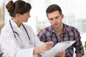 El síndrome de Cushing es una condición seria que requiere cuidado médico.