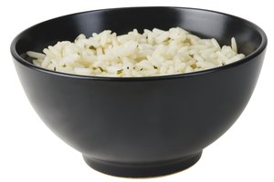El arroz existe en muchas variedades tales como el integral y el jazmín.