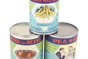 Las "cantenas" utilizan latas de comida para mejorar la recepción de las señales Wi-Fi.