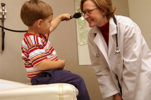 Los pediatras utilizan marcadores de hitos para controlar el desarrollo de tu hijo.