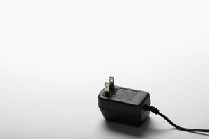 Los diodos se usan a menudo en adaptadores que convierten electricidad de CA a CD.