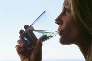 El agua te quita la sed, el hambre y te mantiene en balance.