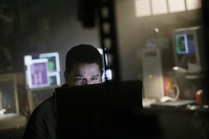 Cuando publiques información en Facebook, asume que un hacker experto podría acceder a ella.