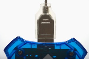 Usa un hub USB si ya no tienes puertos USB disponibles.