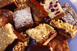 Puedes reemplazar el aceite por mantequilla en cualquier mezcla para brownies, a menos que el envase indique lo contrario.