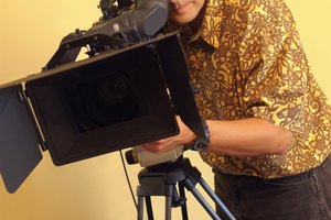 Las cintas Mini DV son utilizadas para registrar y almacenar videos tanto por aficionados como por profesionales.