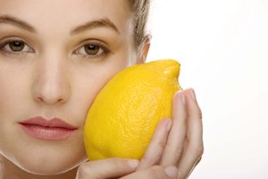 Mantén una piel juvenil y saludable por medios naturales.