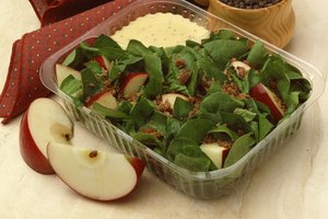 Las verduras de hoja pueden afectar el color de tus evacuaciones intestinales.