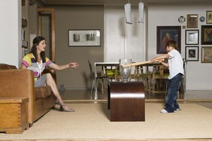 La falta de recursos puede afectar la educación de tu hijo.