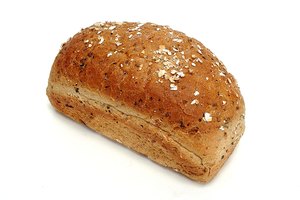 Hogaza de pan de trigo entero.