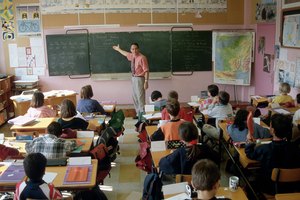 Presionar demasiado a tu hijo en la escuela puede tener repercusiones.