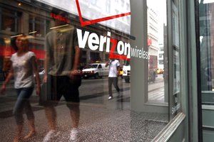 Activa o programa tu nuevo teléfono celular Verizon para que puedas usarlo.