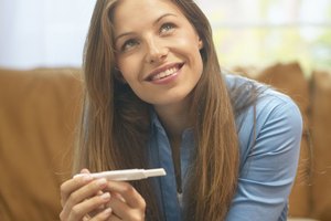 Las mujeres que no producen suficiente cantidad de progesterona en el embarazo pueden necesitar tomar suplementos de progesterona natural.