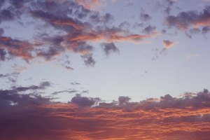 Los rayos ultravioletas del sol queman la piel de una manera diferente con respecto a la que lo hace el calor.