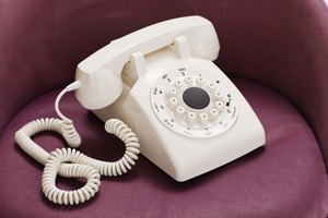 Tanto los teléfonos modernos como los antiguos tienen los mismos componentes.