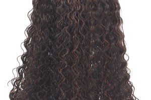 Cómo hacer extensiones de cabello onduladas.