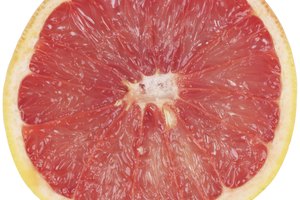 La toronja es una de las frutas permitidas en la dieta.
