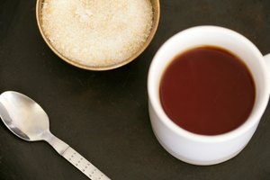 La glucosa es un azúcar simple y es la unidad más pequeña en la mayoría de los carbohidratos.