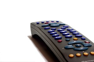 Utiliza tu control remoto Dish Network como tu control remoto universal.