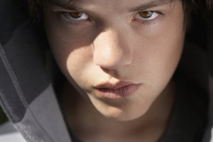 Los jóvenes con problemas se benefician de tener un ambiente de apoyo y de colaboración.