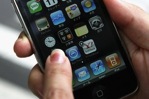 Confía en iTunes para hacer copias de seguridad de tu música en tu computadora y sácala del iPhone.