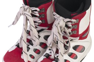 Las barras J se pueden añadir a cualquier bota de snowboard para eliminar la elevación de talón.