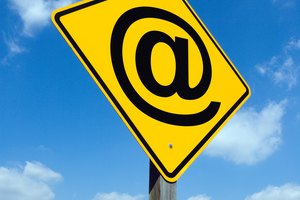 La base de datos Whois contiene información de los propietarios de los nombres de dominio.