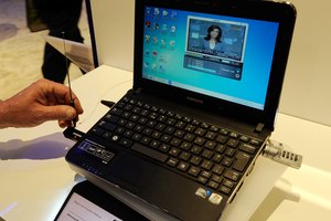 Cómo cambiar los ajustes del BIOS en una netbook Eee.