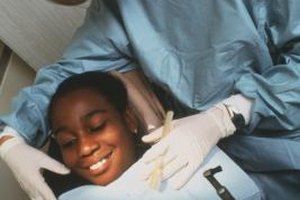 Dick Luria/Photodisc/Getty Images From filling cavities to training health care workers, there are lots of worldwide opportunities for dentists to volunteer.