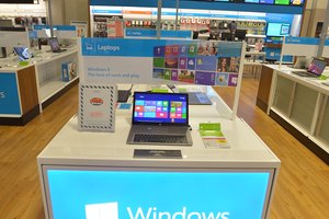 También debes eliminar los archivos .dll del registro de Windows.