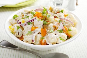 Ensalada de papas fría.