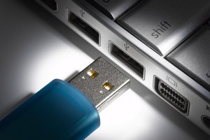 En la mayoría de los casos la computadora reconocerá el dispositivo USB automaticamente.