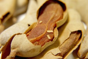 El tamarindo dulce es una fruta tropical rica en nutrientes.