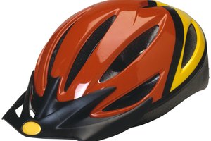 Los cascos deben reemplazarse después de cualquier accidente.