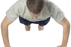 Las flexiones (pushups) proporcionan fuerza en la parte superior del cuerpo de los boxeadores.