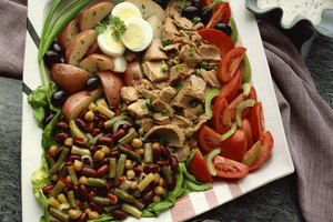 Trata de añadir frijoles a una ensalada fría de tres frijoles.