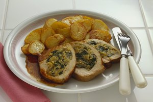 Las carnes como la de res y la carne oscura de ave es una forma sencilla de aumentar el contenido calórico.