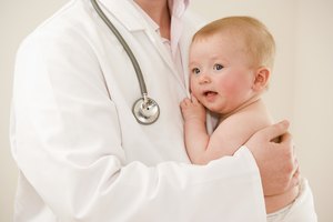 Las visitas regulares al pediatra son fundamentales para la salud de su bebé.