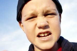 La violencia escolar es un gran problema para la escuela y el vecindario.