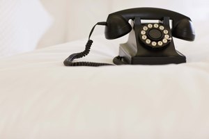 Conoce las diferencias entre los teléfonos de línea fija y móviles.