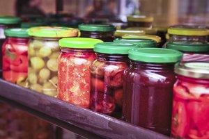 Algunas frutas y verduras son menos nutritivas cuando se venden enlatadas.