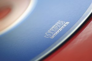Los discos Blu-Ray son nuevos y, como todo los nuevos medios electrónicos, son más caros que los antiguos medios de comunicación.